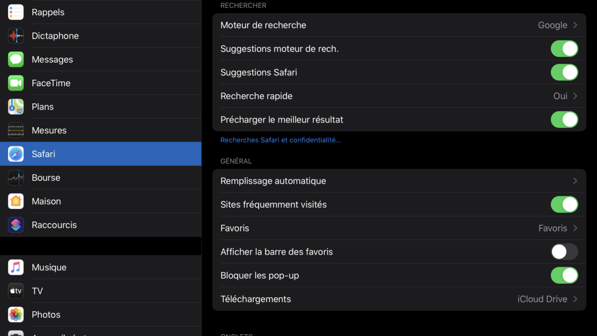 Comment afficher la barre de signets Safari sur iOS (iPad, iPhone)