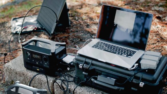 Comment bien choisir sa batterie nomade pour voyager ?