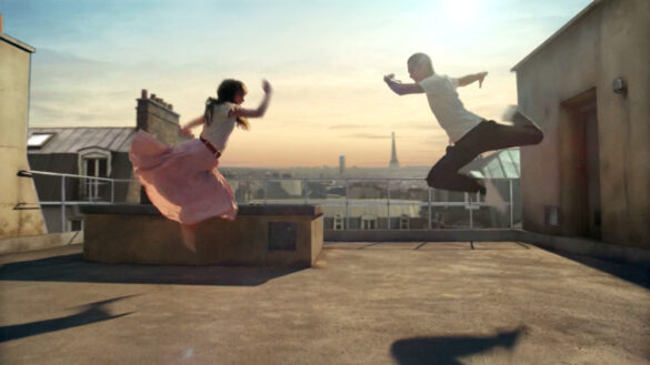 Musique et danseurs de la pub Carte Noire 2020 "Intensément vivant"