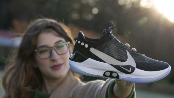 baskets connectées nike adapt bb 01