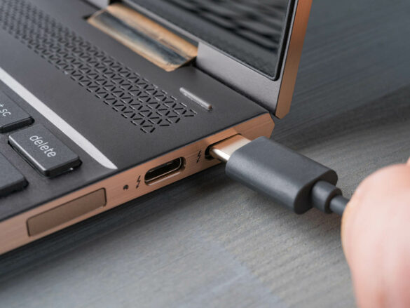 Comment charger un ordinateur portable par USB C ?