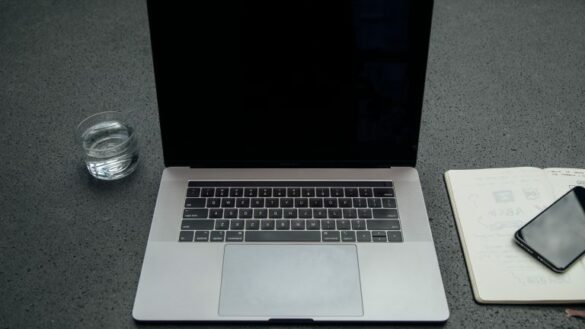 Comment débloquer PC écran noir ?