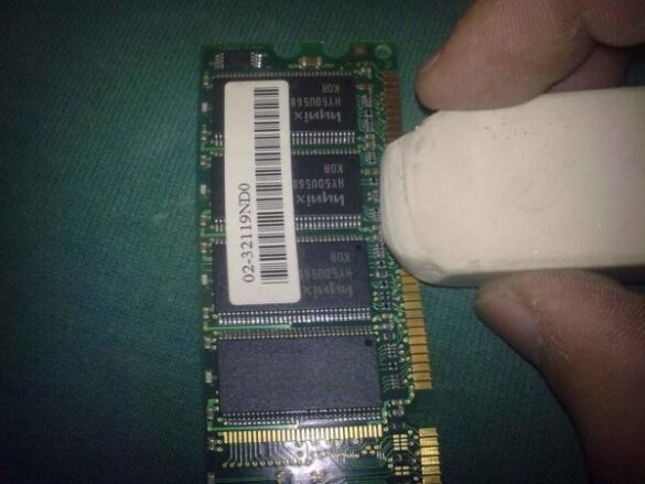 Comment nettoyer la RAM de PC ?