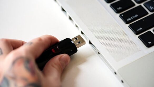 Comment utiliser une clé USB sur une tablette ?