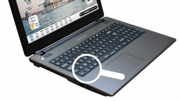 Où se trouve la touche HOME sur Samsung ?