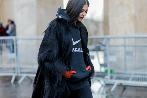 Pourquoi Kenny a une capuche ?