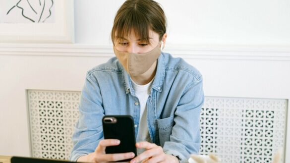 Pourquoi je reçois mes SMS sur Messenger ?