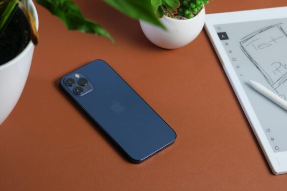 Quel iPhone choisir entre 12 et 12 Pro ?