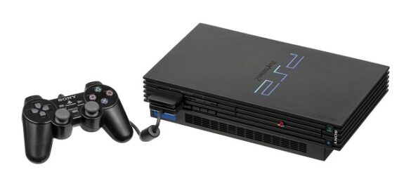 Quelle est la différence entre une PS4 Slim et une PS4 normal ?