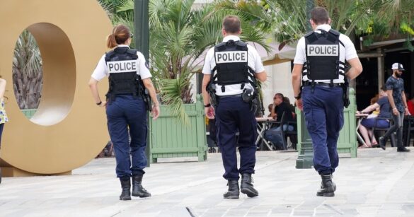 Quelle police sur une image ?