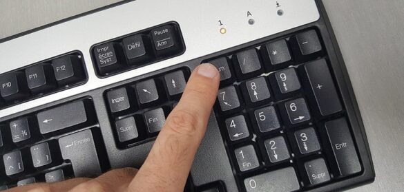 Quelle touche pour activer le clavier ?