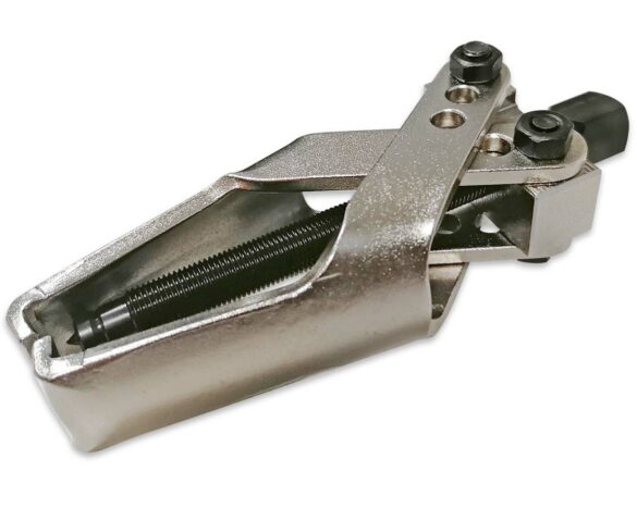 Qui arrache les bras de Jax ?