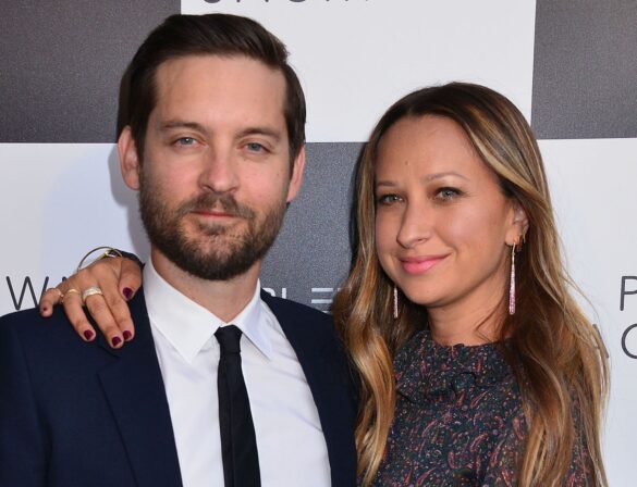 Who is Tobey Maguire married to?